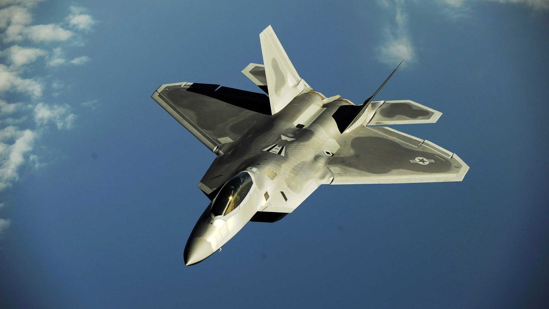 历史与狂飙,当哈利伯顿点亮里程碑,勇士的铁蹄踏过纽约之夜